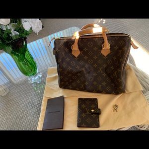 Louis Vuitton Speedy 30